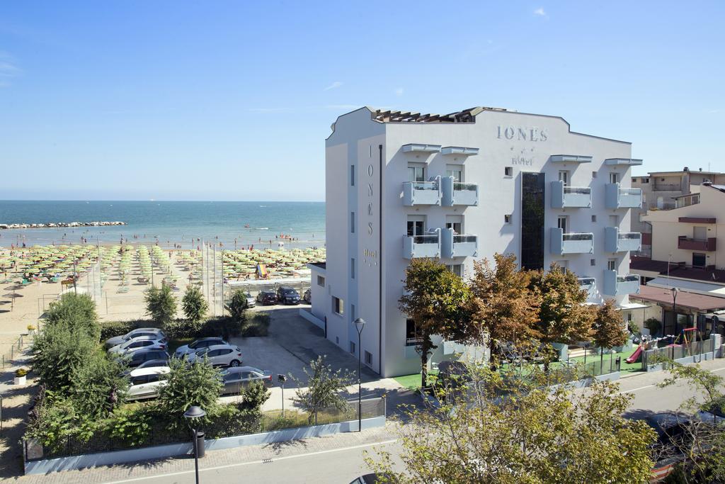 Hotel Iones Rimini Esterno foto